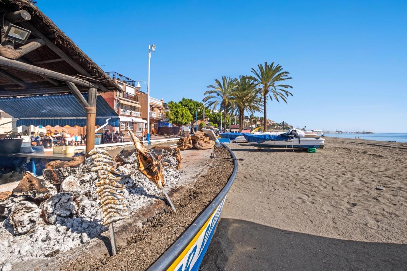 Apartamento Frente A La Playa Malaga Exterior photo